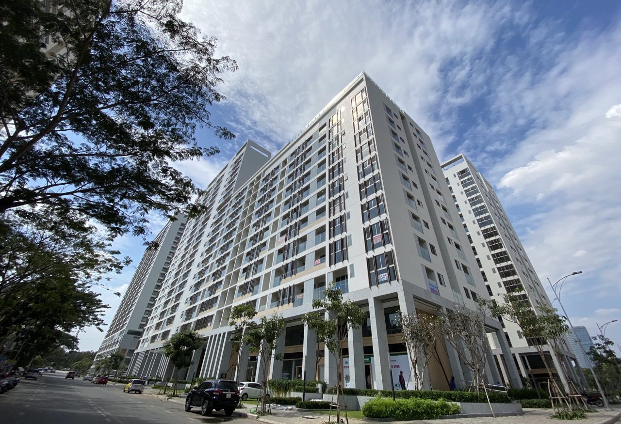 Chung cư Midtown Sakura Park lắp cửa trượt quay Eurotech