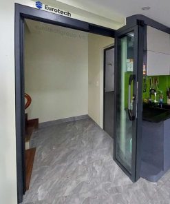 Cua Slim Truot Quay 3 Canh Ngan Phong Bếp Cua Nhom Kinh Eurotech