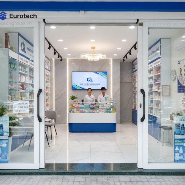 CỬA TRƯỢT QUAY EUROTECH HOÀNG GIA MÀU TRẮNG mặt bằng kinh doanh